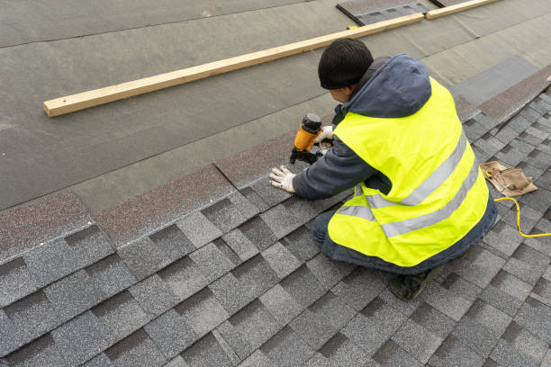 Best Gutter Installation and Roofing  in West Ishpeng, MI